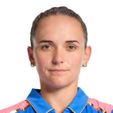 Amelia Kerr